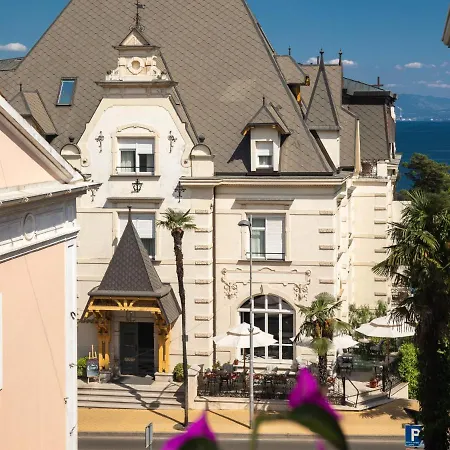A'mare By Interhome Hotel 4*